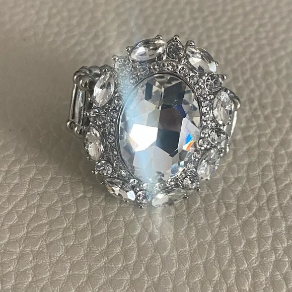 Crystal Halo Oval Cocktail Ring - Clear/Silver - Picture 3 of 5